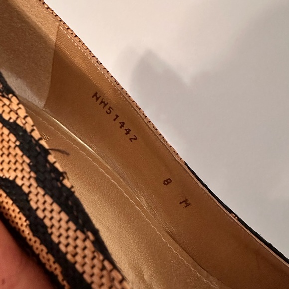 STUART WEITZMAN RAFFIA WOVEN POINTED TOE PUMPS - Picture 4 of 5